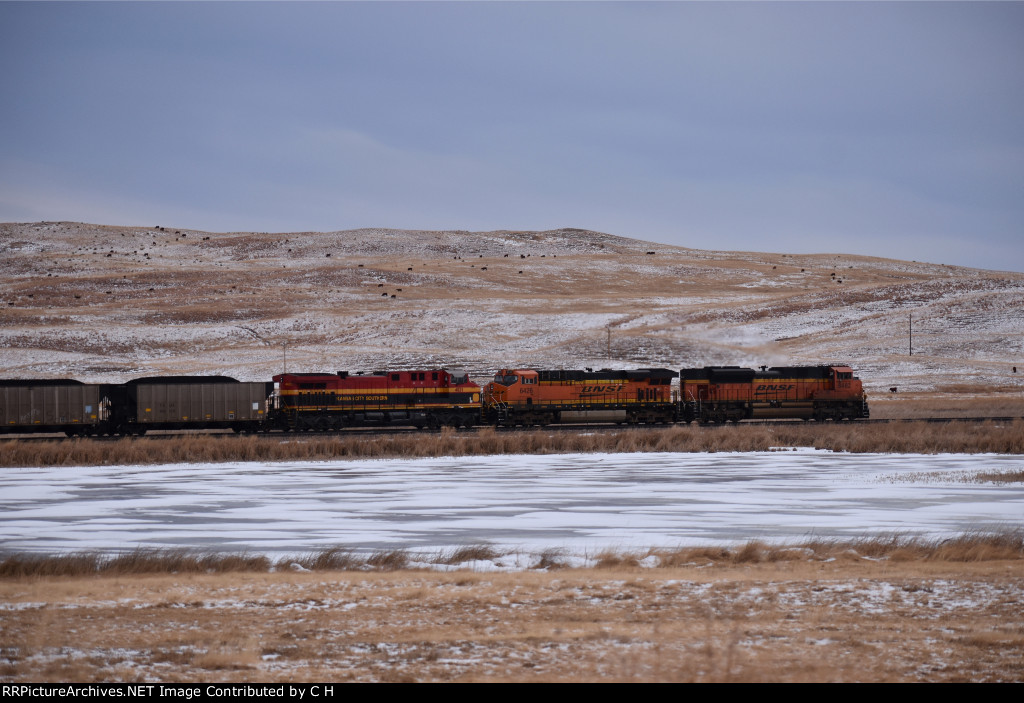 BNSF 8482/6426/KCS 4621